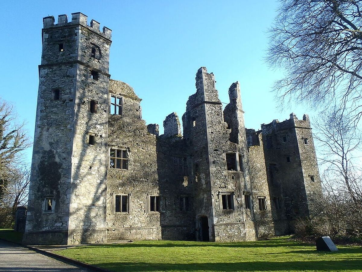 The approach to the fortified house